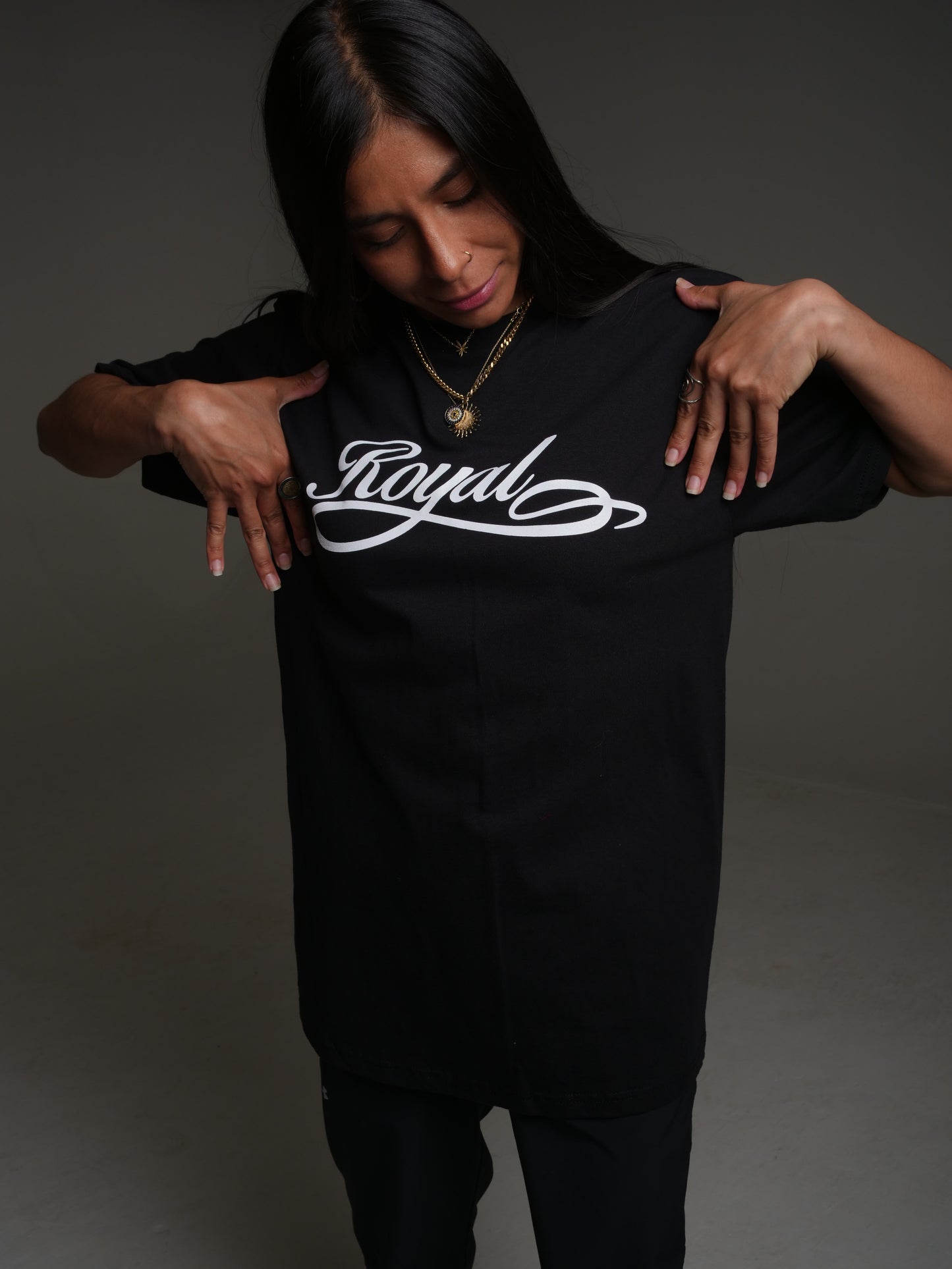 02. Royal Sna Script tee