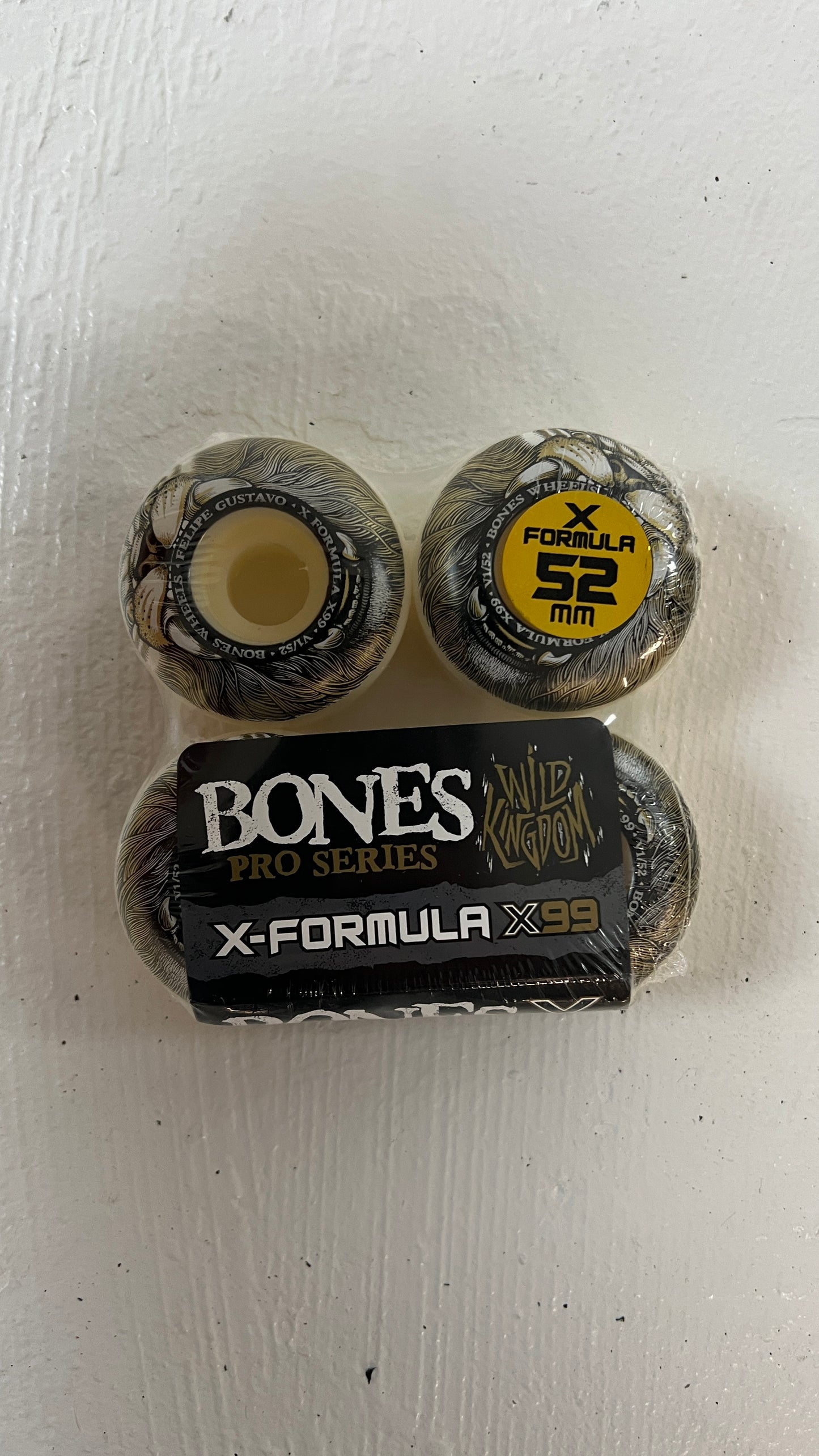 Bones X formula X99 Wild Kingdom Gustavo Pro Model 52mm